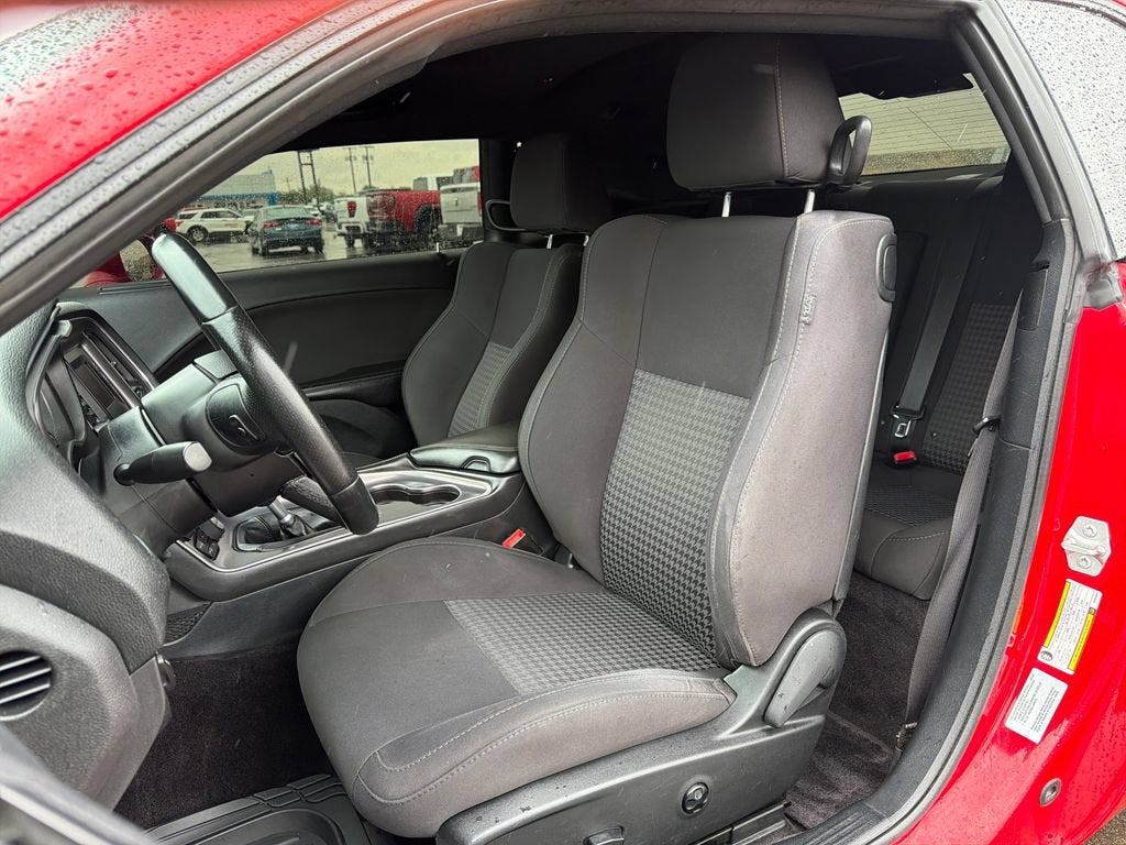 2017 Dodge Challenger R/T Shaker