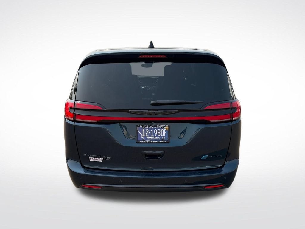 2023 Chrysler Pacifica Hybrid Touring L