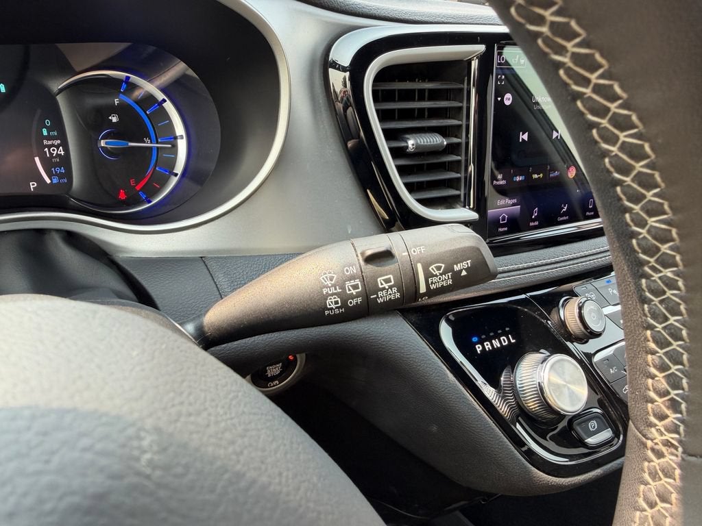 2023 Chrysler Pacifica Hybrid Touring L