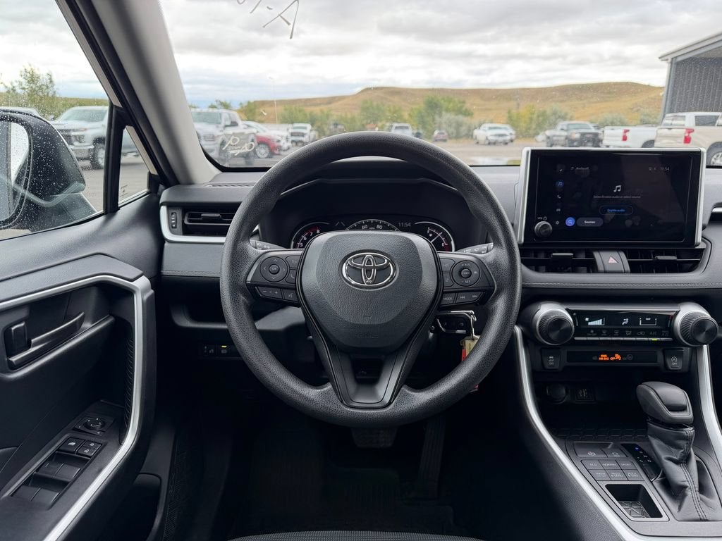 2025 Toyota RAV4 LE