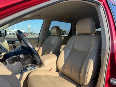 2017 Nissan Pathfinder SL