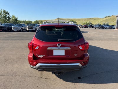 2017 Nissan Pathfinder SL