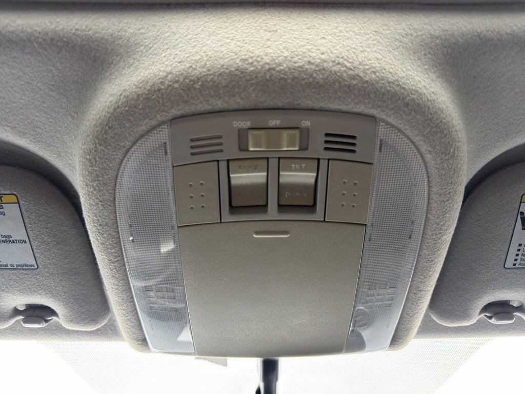 2009 Pontiac Vibe BASE